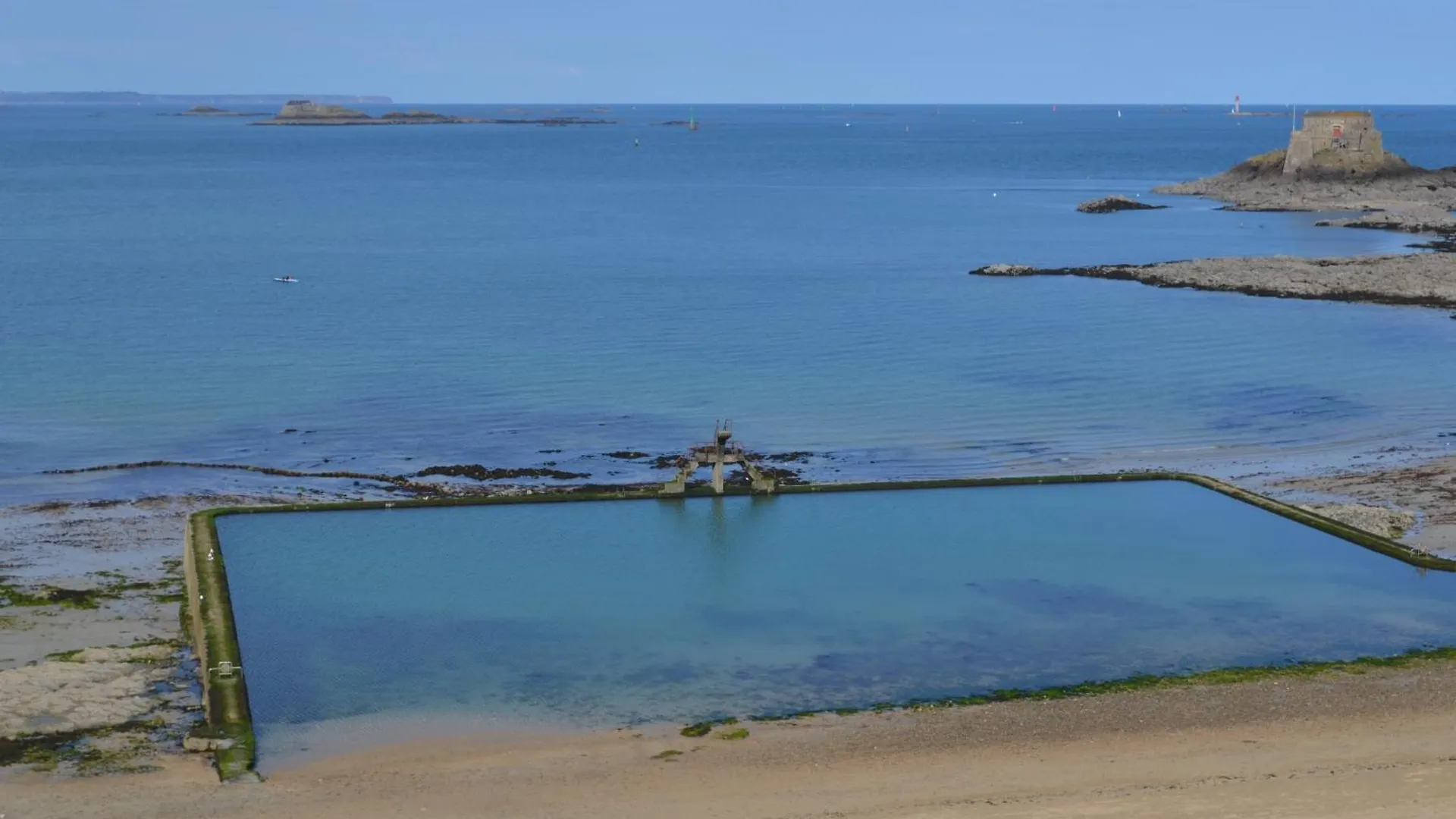Hotel La Porte Saint Pierre-Logis Hotel Intra Muros 2*, Saint-Malo