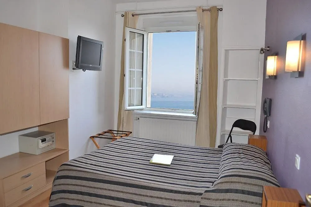 Hotel La Porte Saint Pierre-Logis Hotel Intra Muros  Saint-Malo